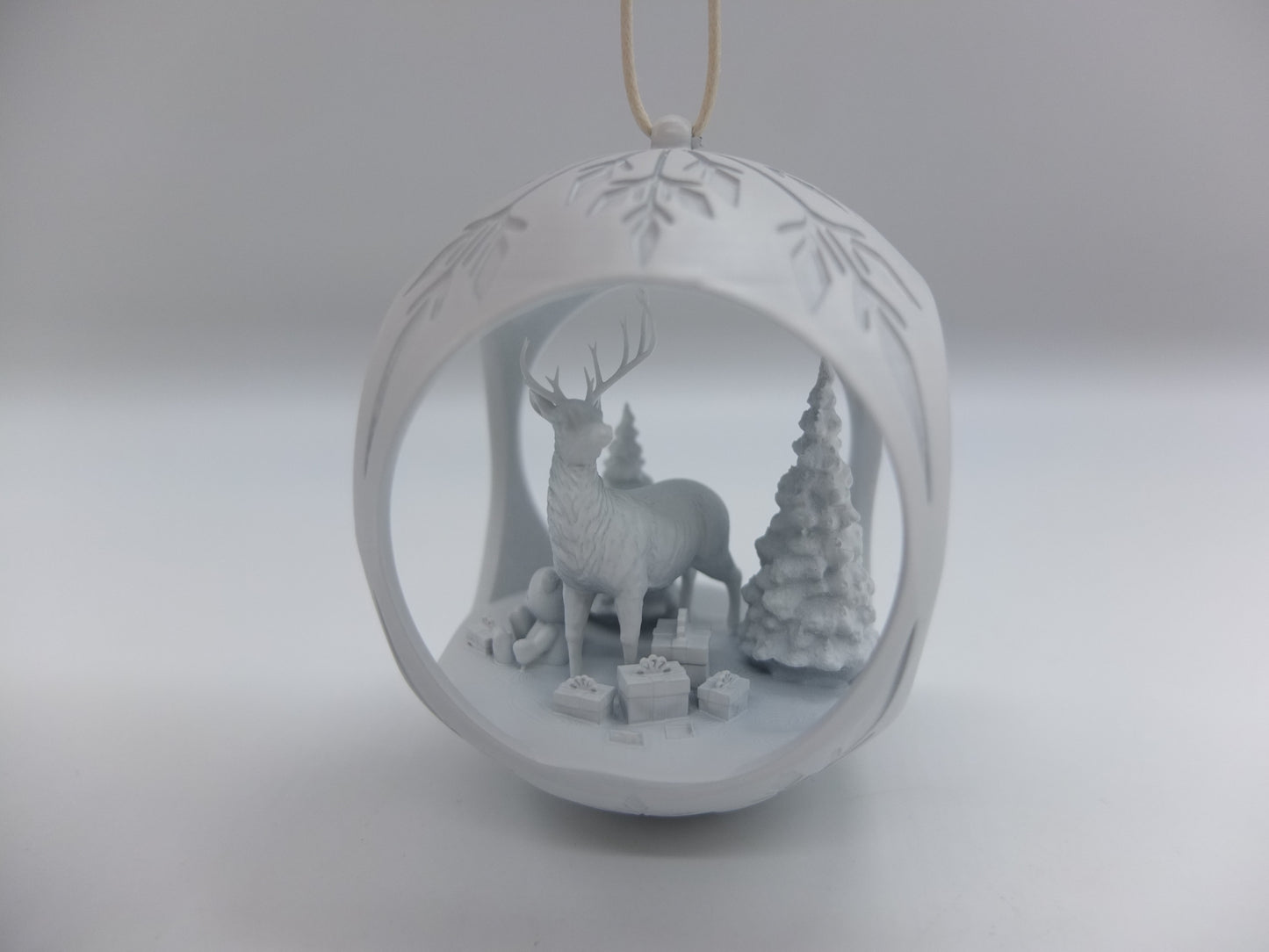 Christmas tree bauble deer standing, left antlers missing SALE