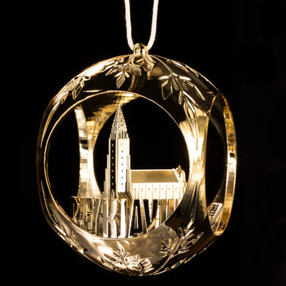 Christmas tree bauble railway shine