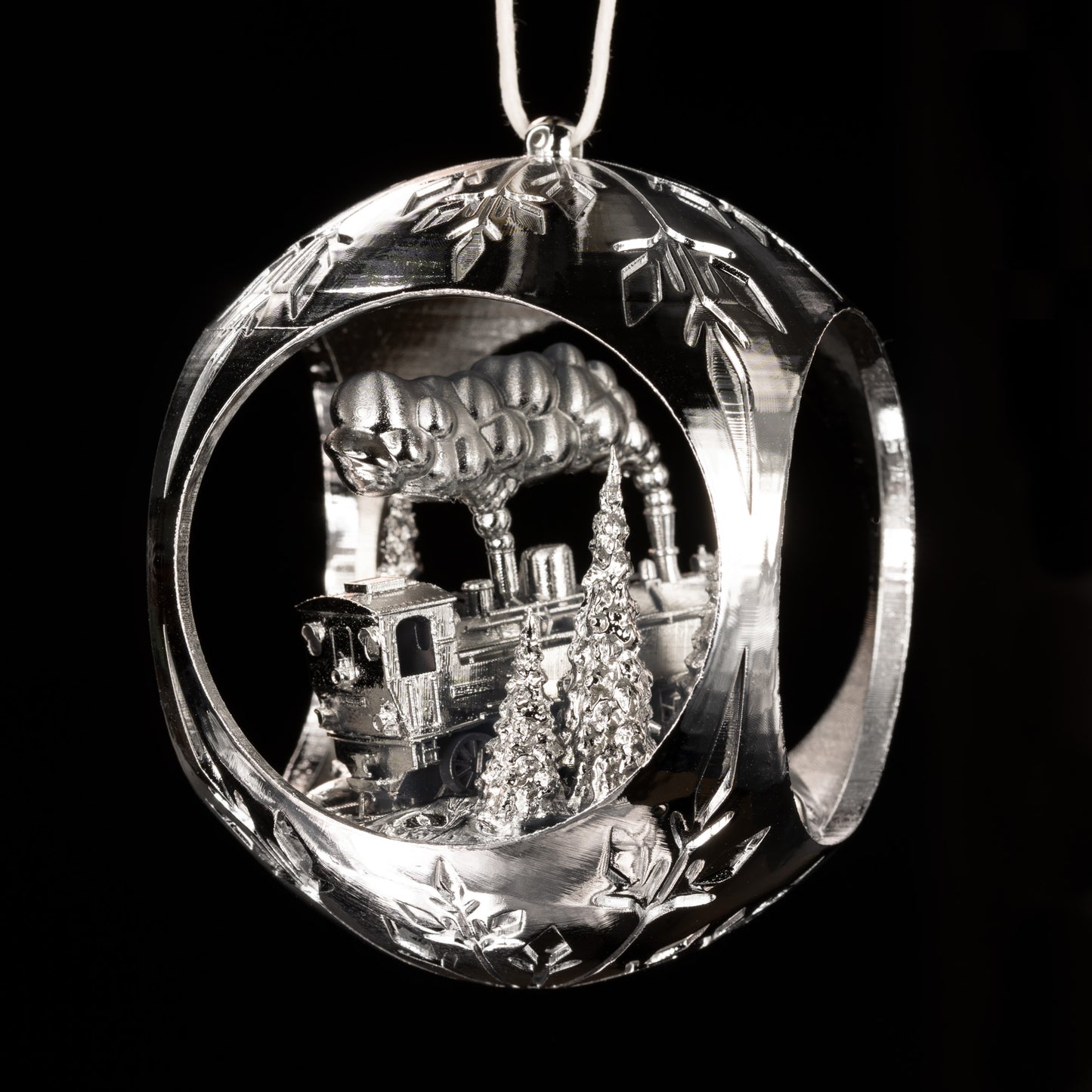 Christmas tree bauble railway shine